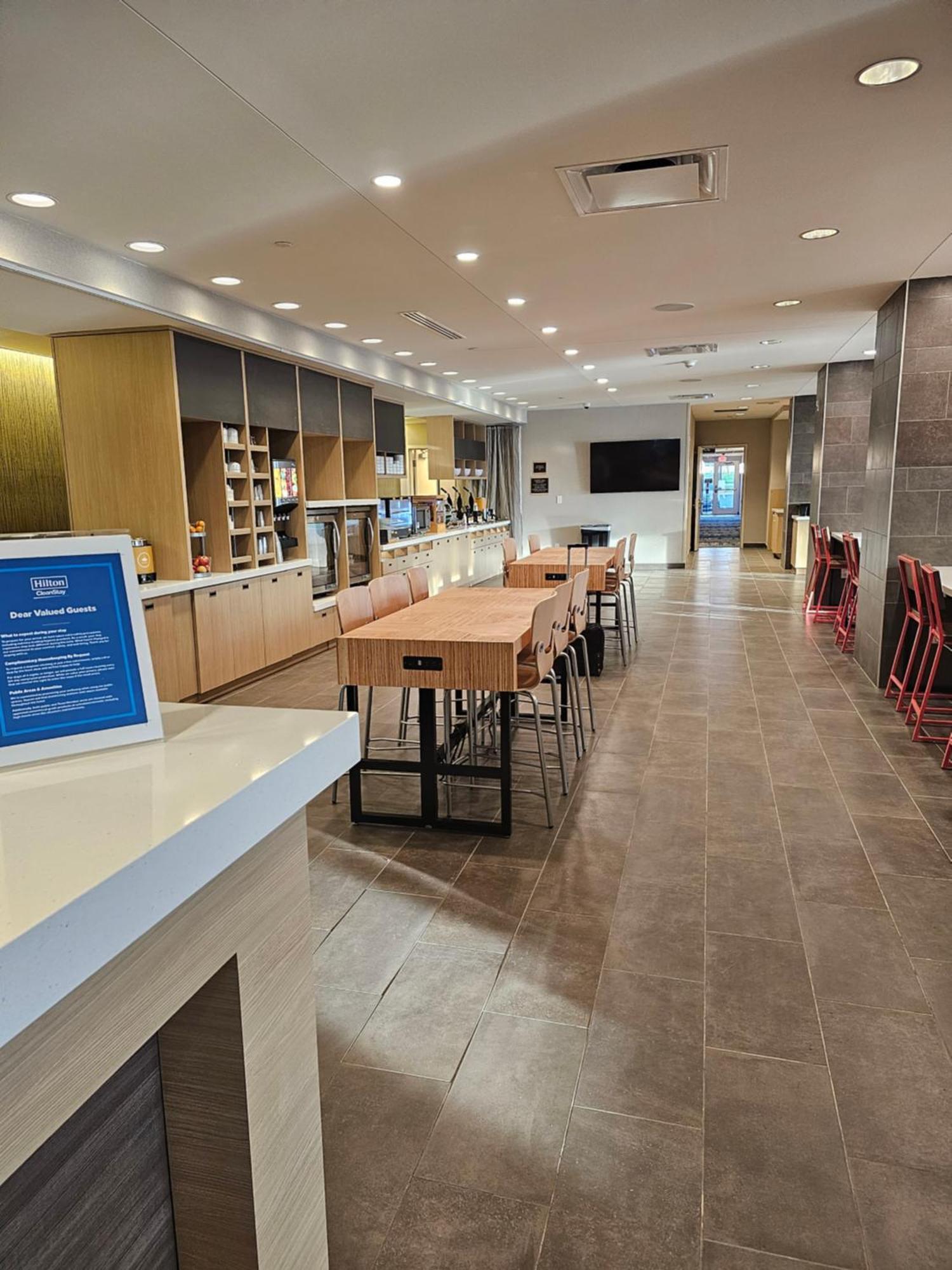 Hotel Home2 By Hilton Allentown Airport 3*
