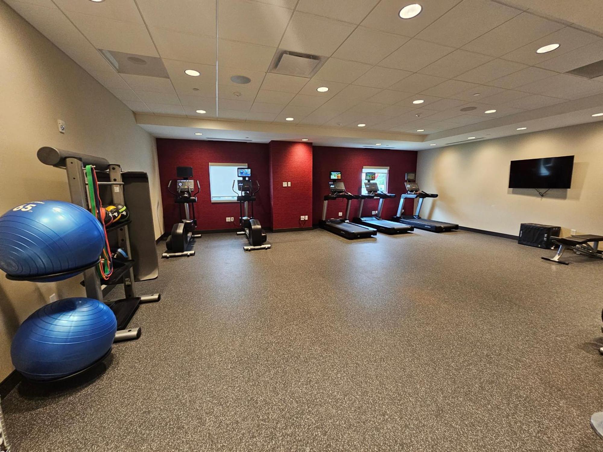 Home2 By Hilton Allentown Airport Hotel