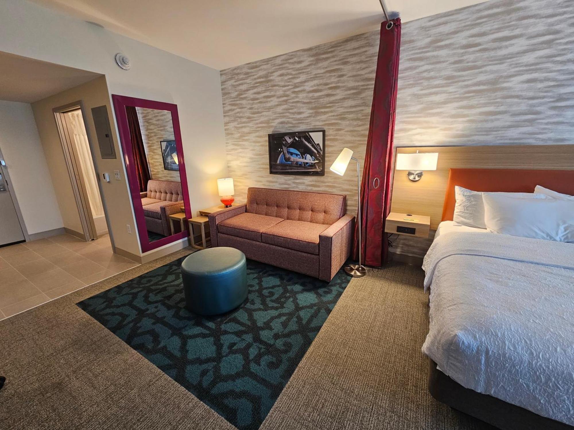 Hotel Home2 By Hilton Allentown Airport